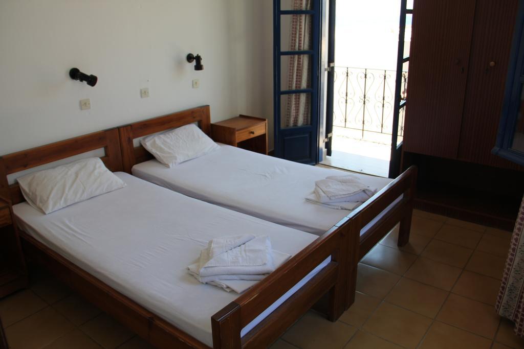 Hotel Stavris Khóra Sfakíon Екстериор снимка