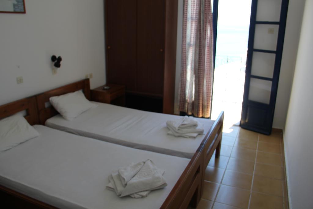 Hotel Stavris Khóra Sfakíon Екстериор снимка
