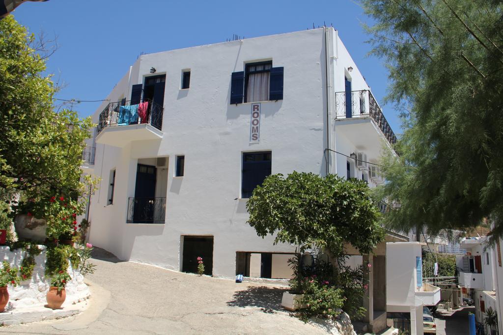 Hotel Stavris Khóra Sfakíon Екстериор снимка
